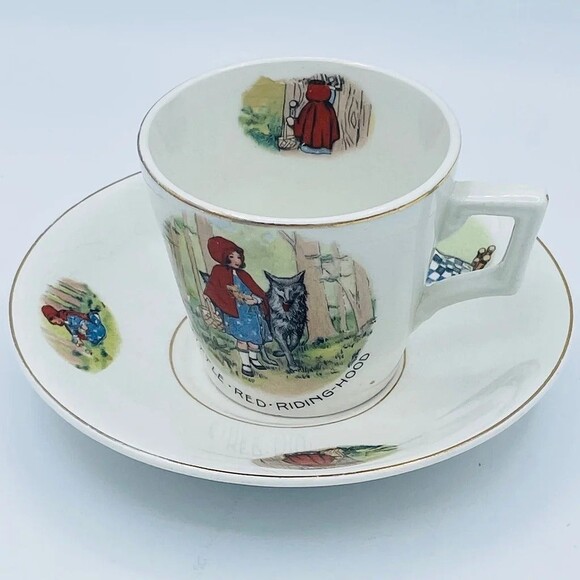 Vintage Little Red Riding Hood & Big Bad Wolf Decorated China Tea Cup & Saucer - Picture 2 of 9